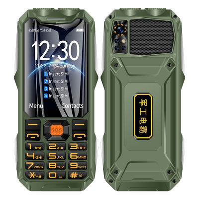 Giá tốt. 4 thẻ SIM 2G Điện thoại di động Đèn pin FM Radio Q9 3.5 Inch Long Lasting trực tuyến